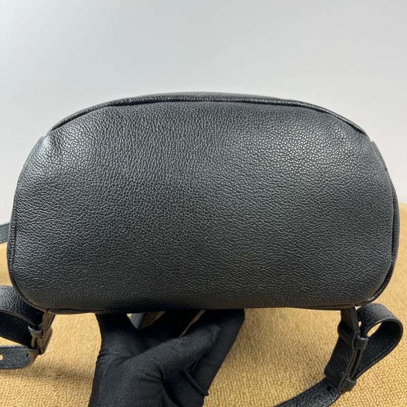 LV黑色全皮壓紋Sorbonne小號背包全皮小書包-2