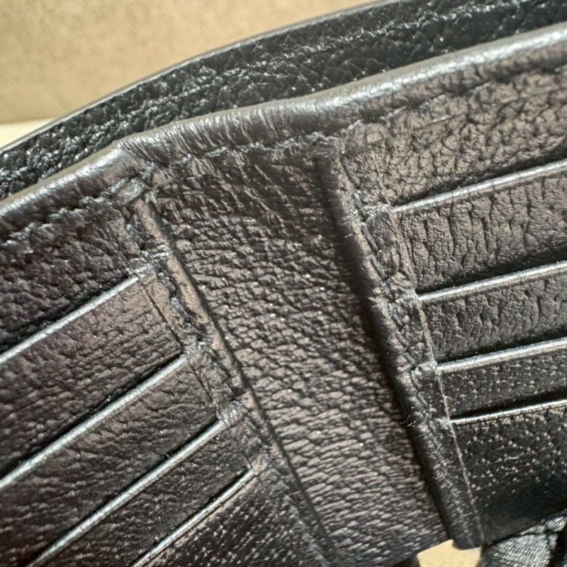 Gucci Off The Grid經典緹花尼龍對開短夾-6