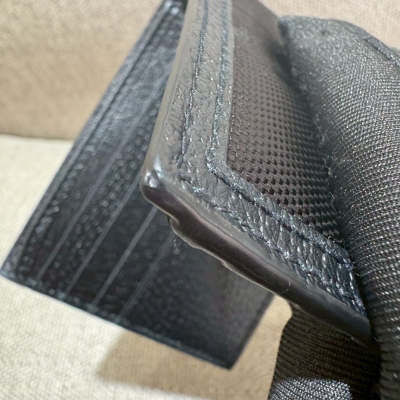 Gucci Off The Grid經典緹花尼龍對開短夾-17