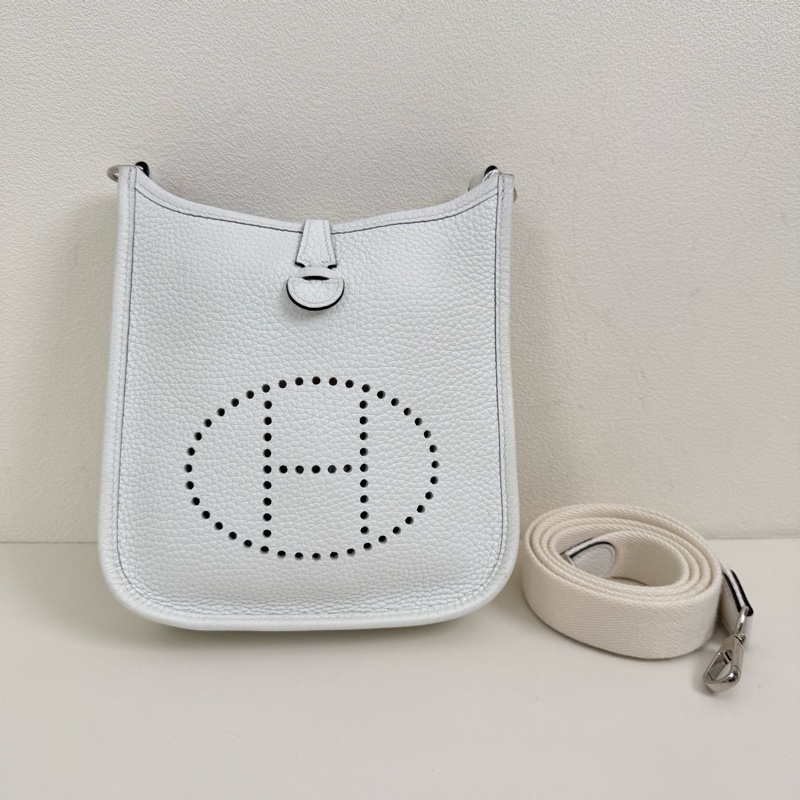 Hermes 愛馬仕 伊芙琳 奶昔白 mini銀扣 尺寸:長寬高 17*18*5.5cm-1