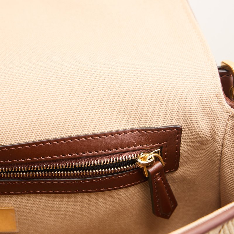 Fendi 中號刺繡法棍包/奶茶棕色-22