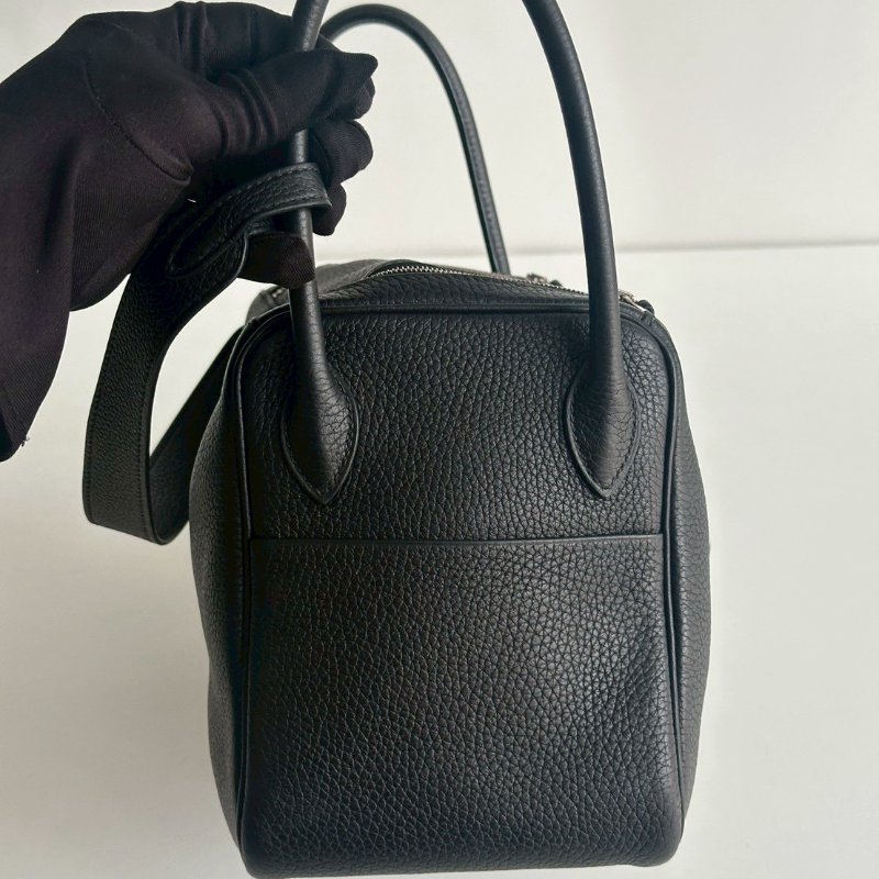 98新🖤 Hermès 愛馬仕 Lindy 26 黑色銀釦-15