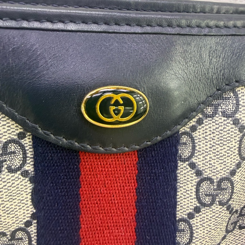 Vintage Gucci bag-13