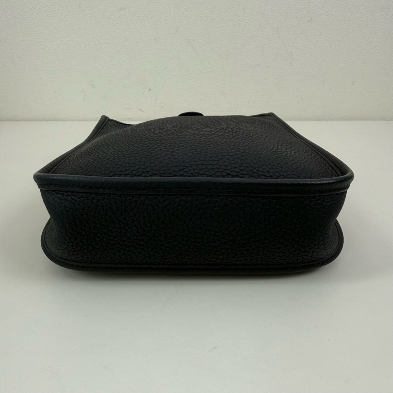 Hermes愛馬仕evelyne mini伊芙琳 黑金 單肩包斜挎包 尺寸:長寬高 17*18*5.5cm 附件:說明書 票 刷卡單-7