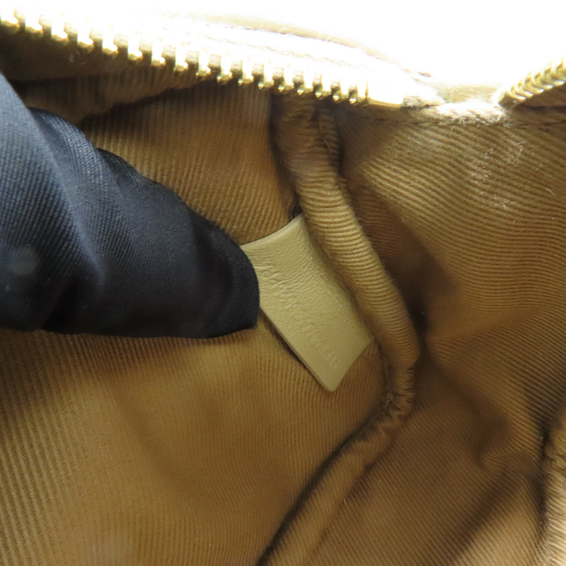 BURBERRY 羊皮皮革Mini Lola Camera Bag金扣肩背袋-9