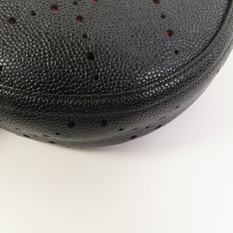 CHANEL 牛皮皮革Coco Curve銀扣肩背袋-11