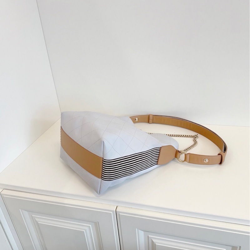 【98新🆕】Chanel 白金牛皮菱格🤍2way嬉皮水桶包 單肩包-5