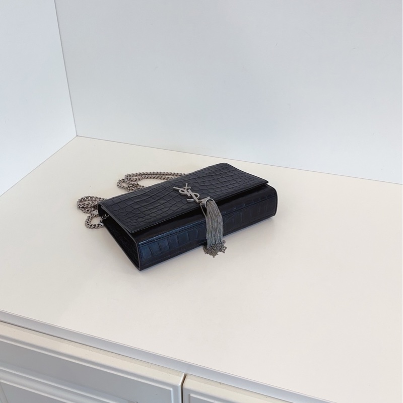 【99新閒置🆕】YSL Kate 黑銀 流蘇鰐魚壓紋鏈條包 中號 斜挎包-3