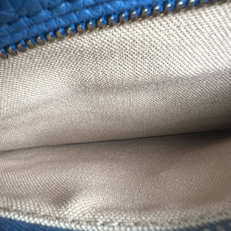 PRADA 藍皮革款手提肩背包-9