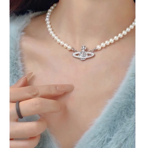 【購證全套99新✨全網最低價】Vivienne Westwood/西太后 MINI BAS RELIEF浮雕土星吊墜 珍珠項鏈 銀色-5