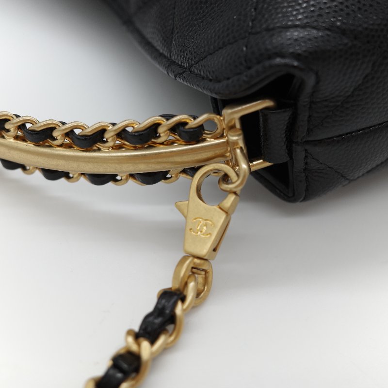 新款全網最低♥️品牌月特價下個月恢復原價(近新全配♥️購買憑證)Chanel 香奈兒 黑色 粒面牛皮 金屬手柄雕花 黑金色皮穿鏈 手提包 斜挎包 兩用-10