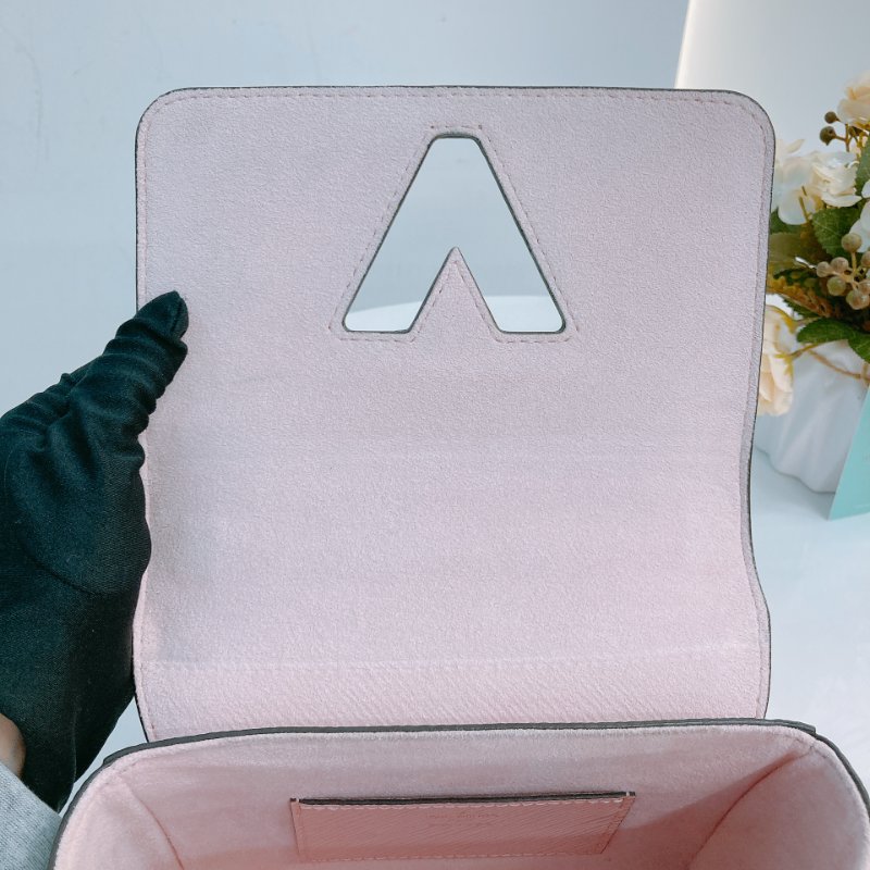 MS0598 Louis Vuitton 路易威登 扭扭包 小號 水波紋 樹皮紋 粉紅色 鴛鴦金扣 Twist PM Epi Pink and Stone x GHW-11