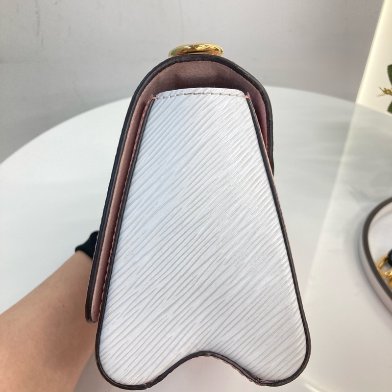MS0598	Louis Vuitton 路易威登 扭扭包 小號 水波紋 樹皮紋 粉紅色 鴛鴦金扣 Twist PM Epi Pink and Stone x GHW-27