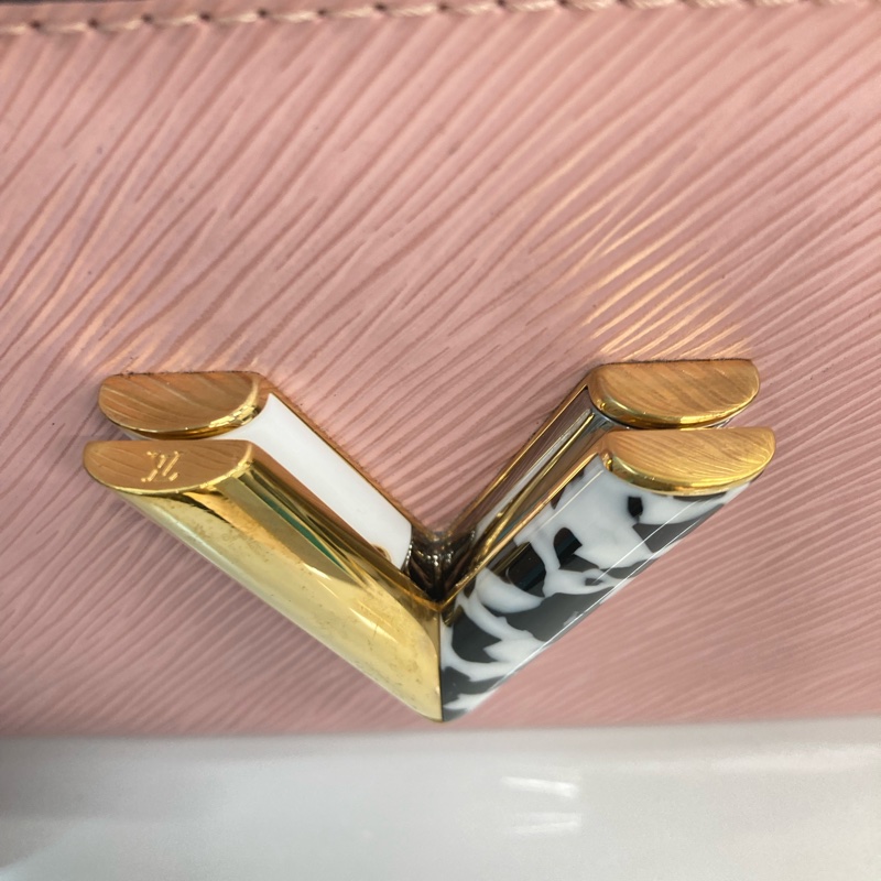 MS0598	Louis Vuitton 路易威登 扭扭包 小號 水波紋 樹皮紋 粉紅色 鴛鴦金扣 Twist PM Epi Pink and Stone x GHW-42