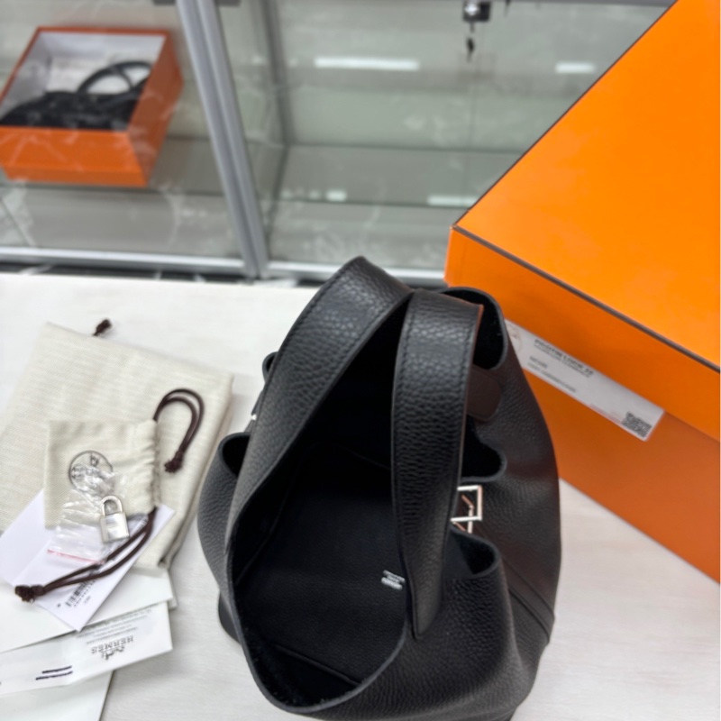 【閒置🆕】 Hermes 黑銀22菜籃子 手提包-3
