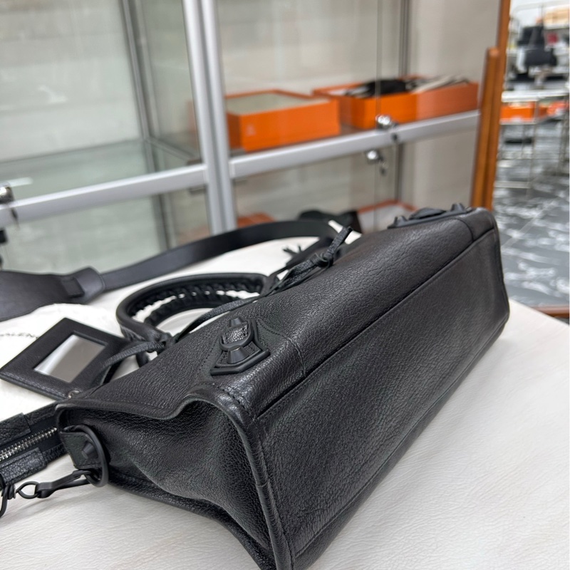 【99新】 Balenciaga 全黑山羊皮小號機車 手提包-6