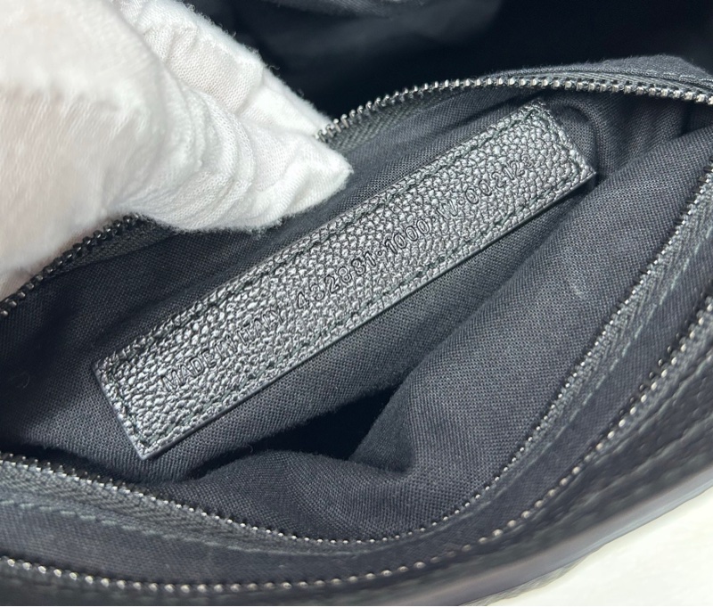 【99新】 Balenciaga 全黑山羊皮小號機車 手提包-7