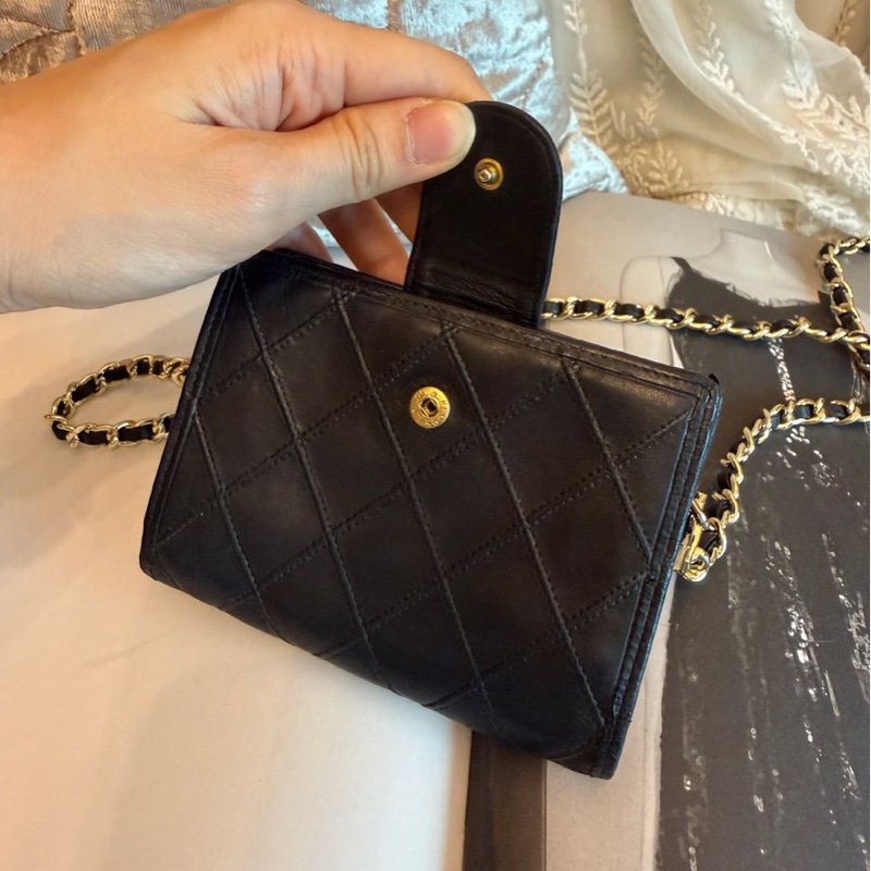 香奈兒 黑色 皮革包 銀包 /中古 vintage Chanel黑色 皮革中夾 皮夾 錢包 短夾二手包 小包 古董-13