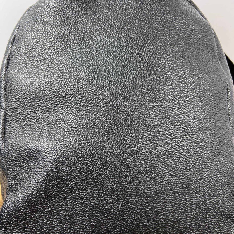 LV黑色全皮壓紋後背包小書包-1