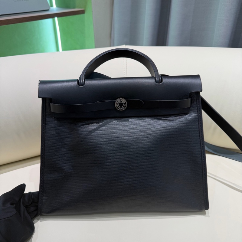 Hermes愛馬仕herbag31黑銀防水布拼皮斜挎包 鎖鑰匙 子袋。-1