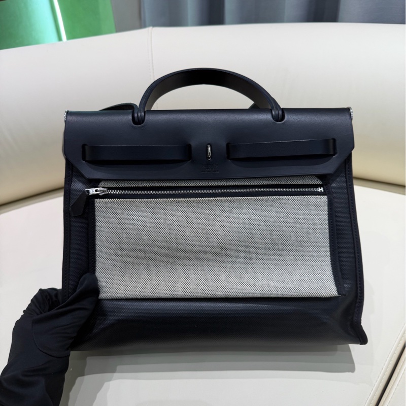 Hermes愛馬仕herbag31黑銀防水布拼皮斜挎包 鎖鑰匙 子袋。-3