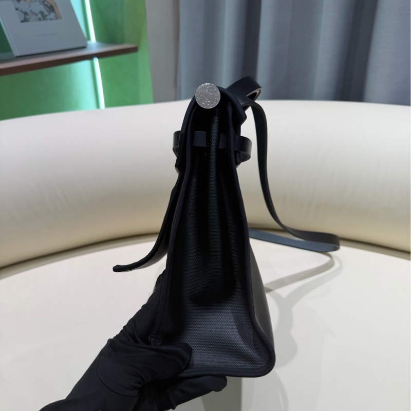 Hermes愛馬仕herbag31黑銀防水布拼皮斜挎包 鎖鑰匙 子袋。-4
