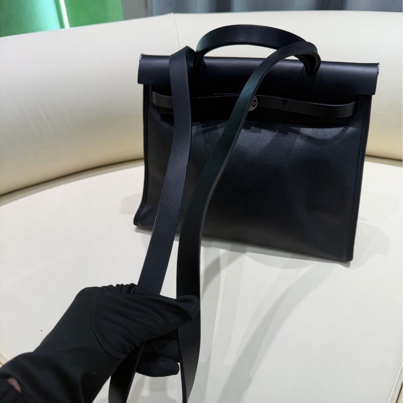 Hermes愛馬仕herbag31黑銀防水布拼皮斜挎包 鎖鑰匙 子袋。-7