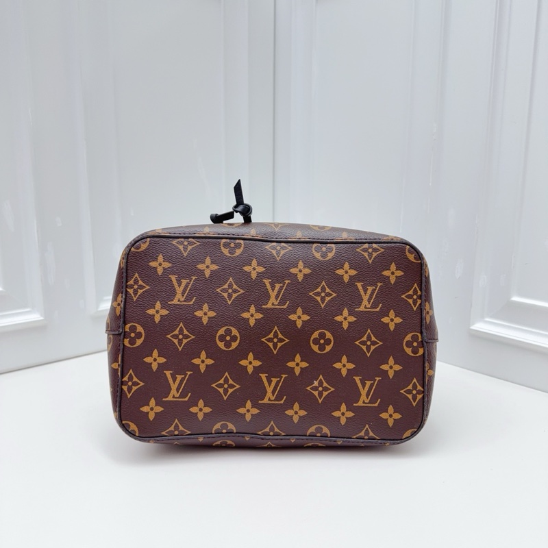 LV 路易威登經典老花黑水桶包neonoe-4