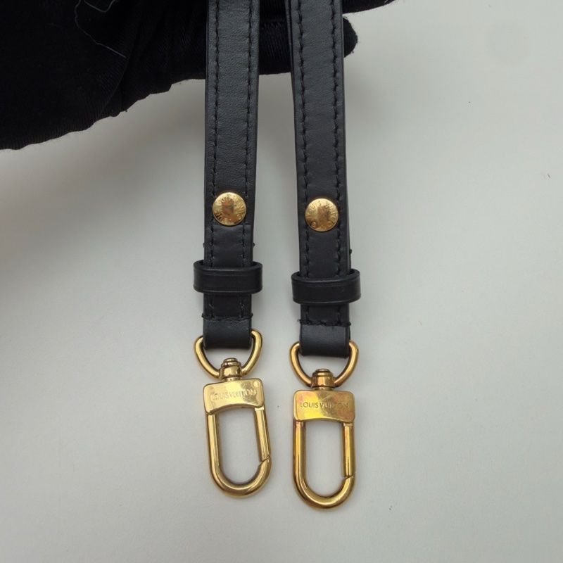 LV 路易威登經典老花黑水桶包neonoe-5