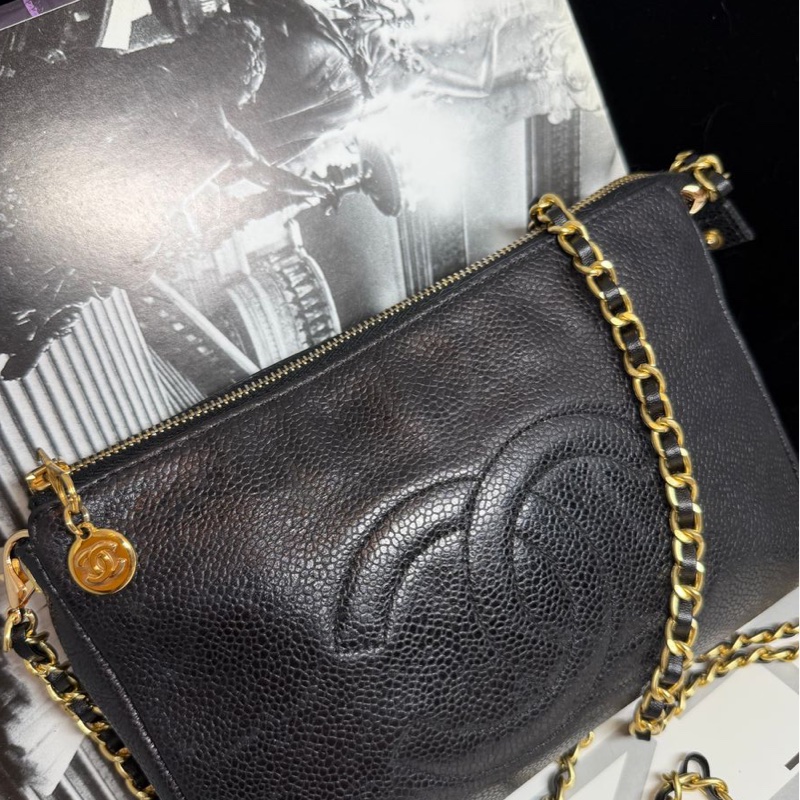 香奈兒 中古包 Chanel 黑金 魚子醬 皮革包 側背包 斜背包 二手古董包 黑色 小包 古董 中古二手Chanel黑色魚子醬皮革側背包斜背包 皮革包 單肩包 古董-3