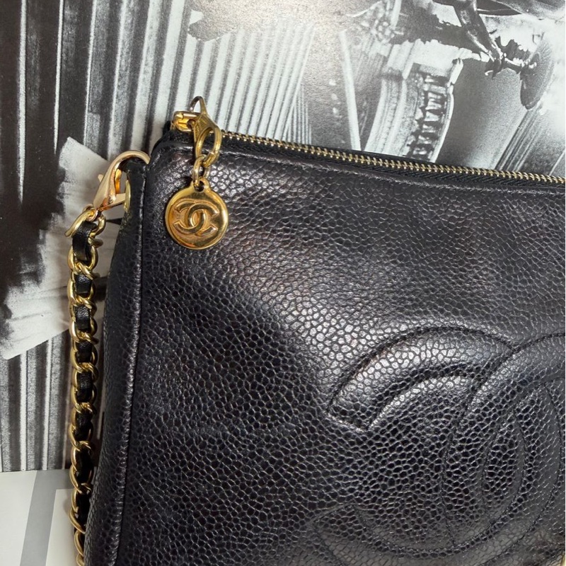 香奈兒 中古包 Chanel 黑金 魚子醬 皮革包 側背包 斜背包 二手古董包 黑色 小包 古董 中古二手Chanel黑色魚子醬皮革側背包斜背包 皮革包 單肩包 古董-17