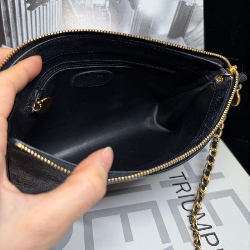 香奈兒 中古包 Chanel 黑金 魚子醬 皮革包 側背包 斜背包 二手古董包 黑色 小包 古董 中古二手Chanel黑色魚子醬皮革側背包斜背包 皮革包 單肩包 古董-20