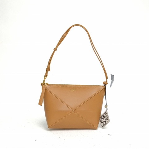 LOEWE 棕色牛皮金扣pouch變形包腋下包飯盒包