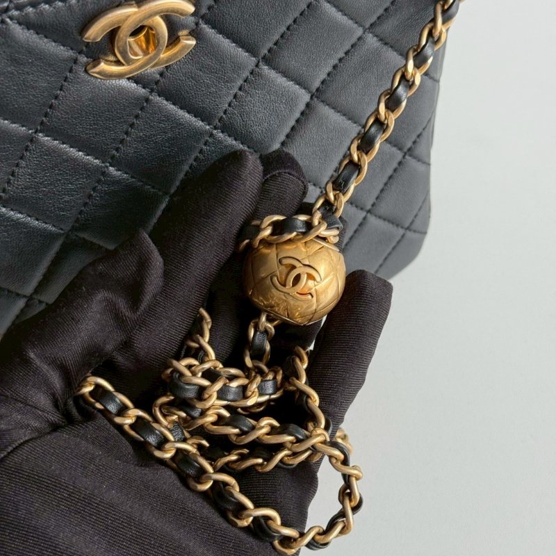 99新🆕 芯片款 Chanel 香奈兒 金球hobo斜背包 黑金-6