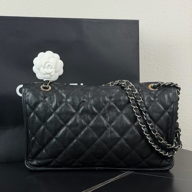 Chanel 香奈兒 黑銀荔枝牛皮CF機場包 18開 尺寸30×6×20-3