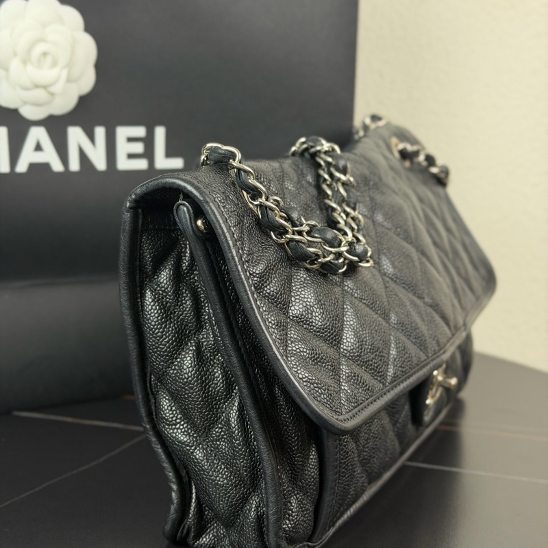 Chanel 香奈兒 黑銀荔枝牛皮CF機場包 18開 尺寸30×6×20-5