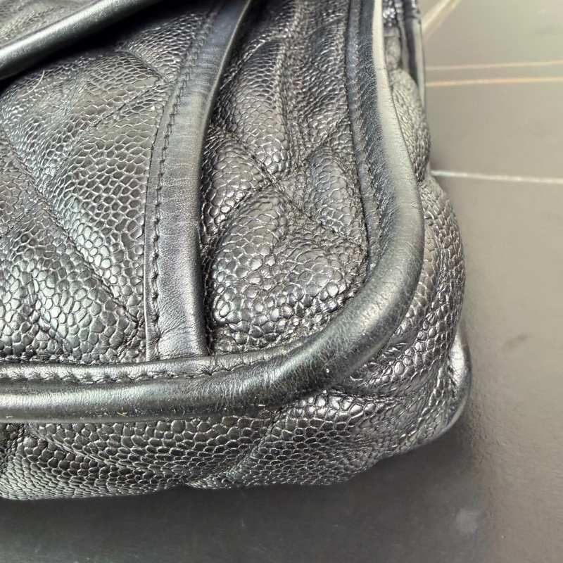 Chanel 香奈兒 黑銀荔枝牛皮CF機場包 18開 尺寸30×6×20-9