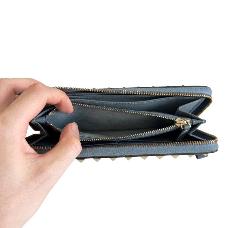 VALENTINO Rockstud 鍋釘 長銀包-11