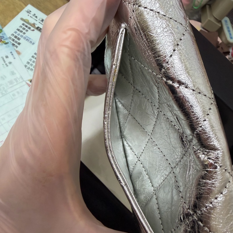 香奈兒銀色中夾-4