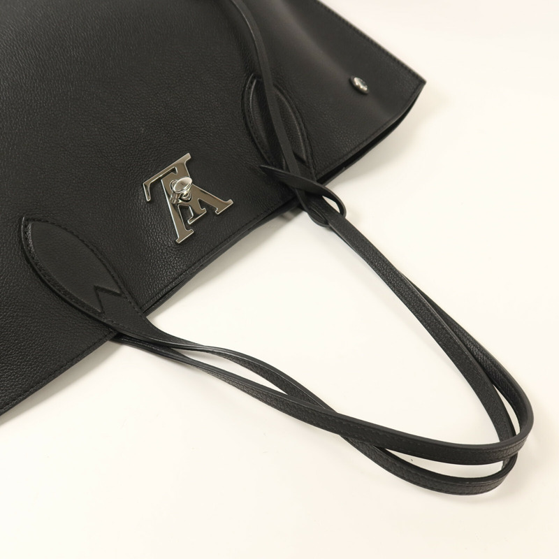 LOUIS VUITTON 牛皮皮革Lockme Go銀扣手挽袋-7