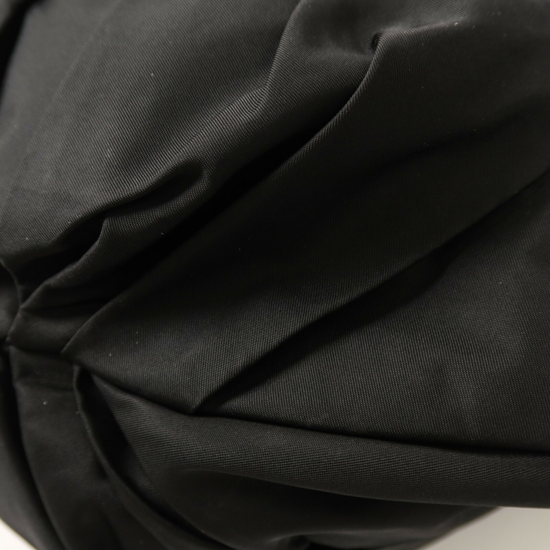 PRADA 尼龍Hobo Bag金扣手挽袋-13