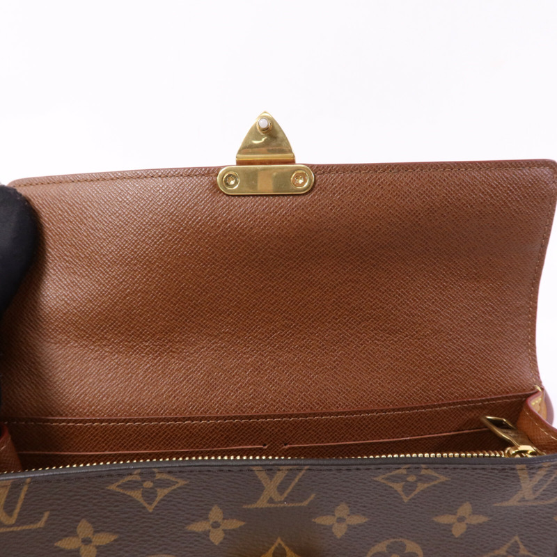 LOUIS VUITTON MonogramS Lock Belt Pouch PM金扣腰包-16