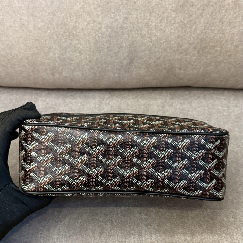 GOYARD黑色相機包-3