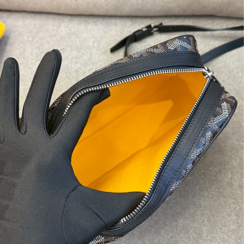 GOYARD黑色相機包-6