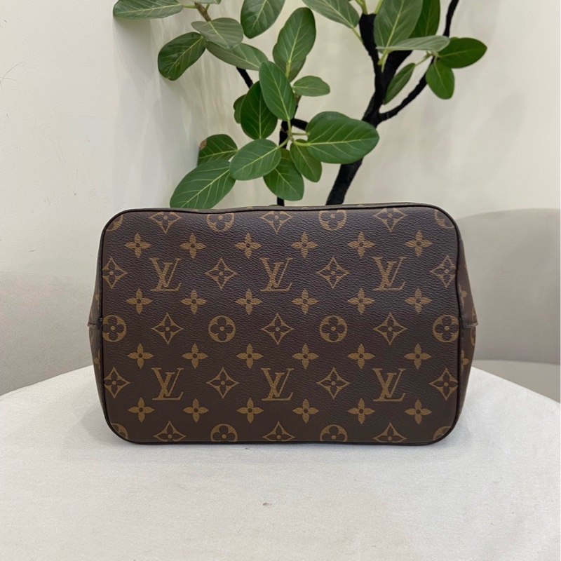 99新LV neonoe MM 老花粉色水桶包-5