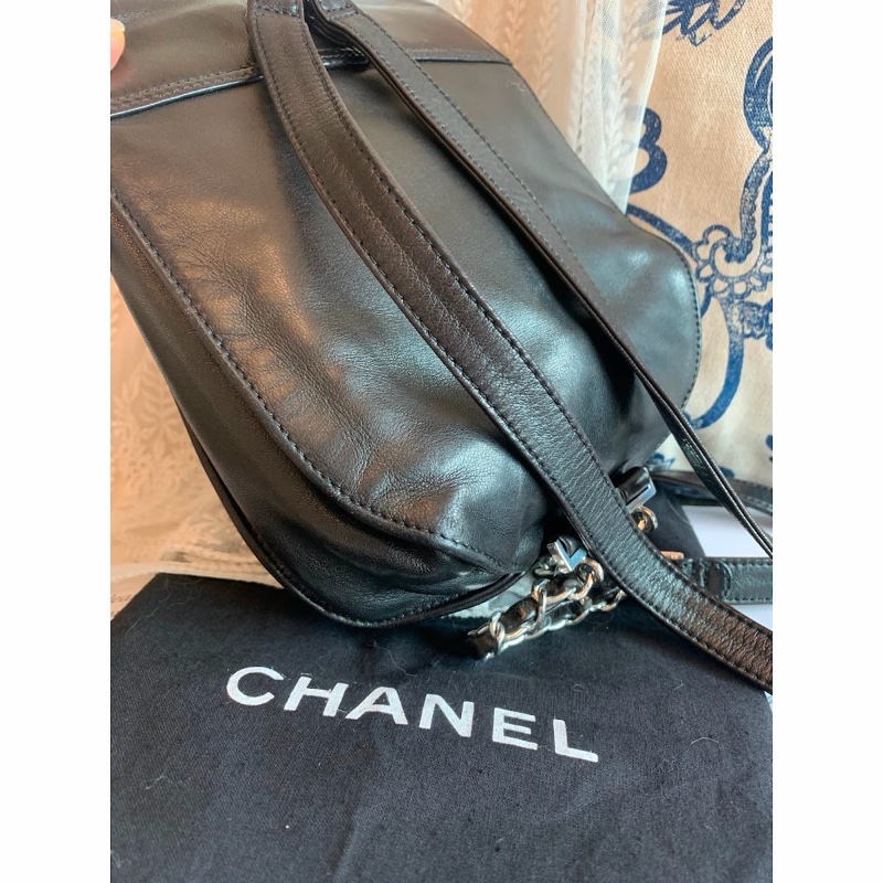香奈兒 中古包 Chanel 黑銀 皮革包 黑色後背包 雙肩包 背包 二手古董包 黑色 小包 古董 中古二手Chanel backpack 黑色皮革 古董-16