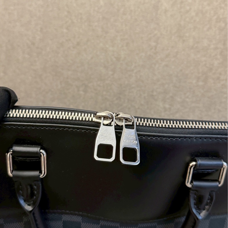 LV黑棋盤格公事包-5