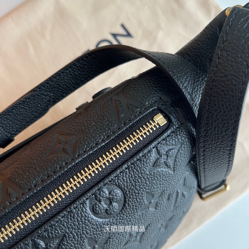 LV黑色印花腰包男女同款 M44812-6