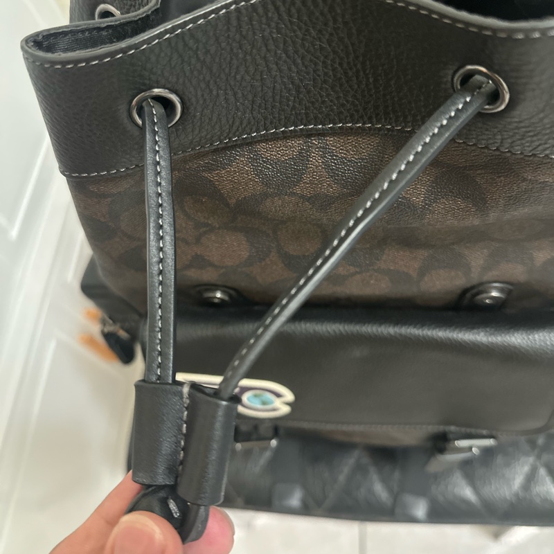 COACH SPRINT 經典 SIGNATURE NYC貼飾後背包-12