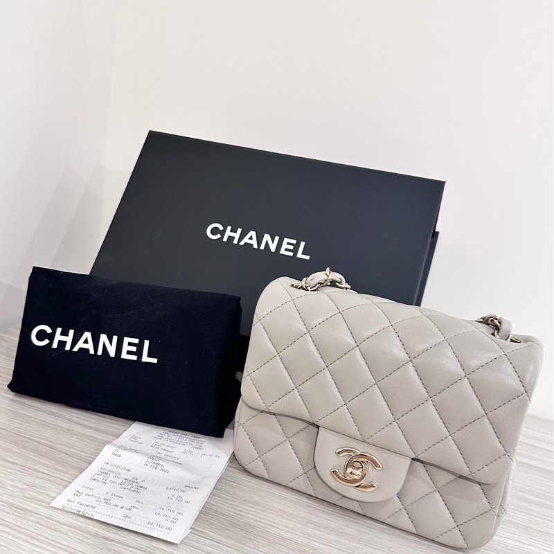 CHANEL全新淺灰香檳扣方胖子-0